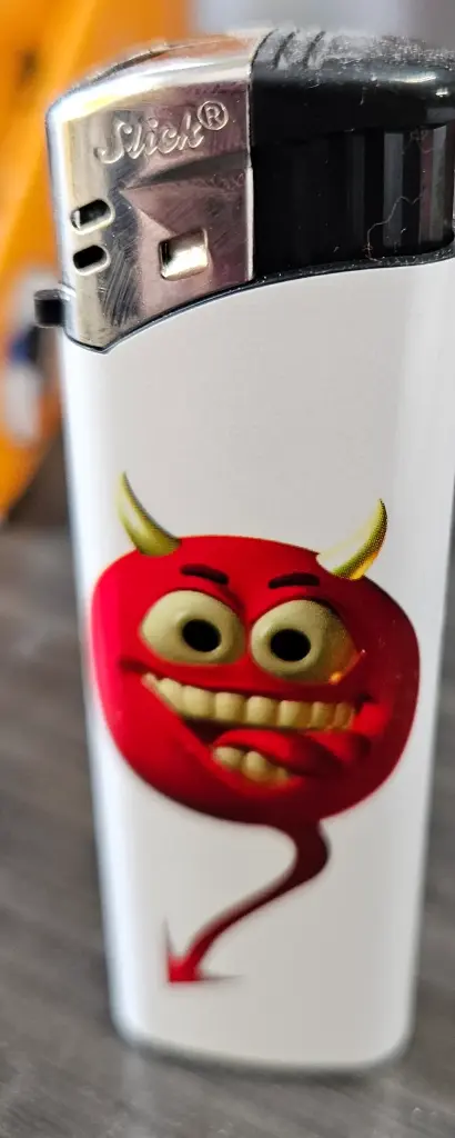 Briquet de longue durée 